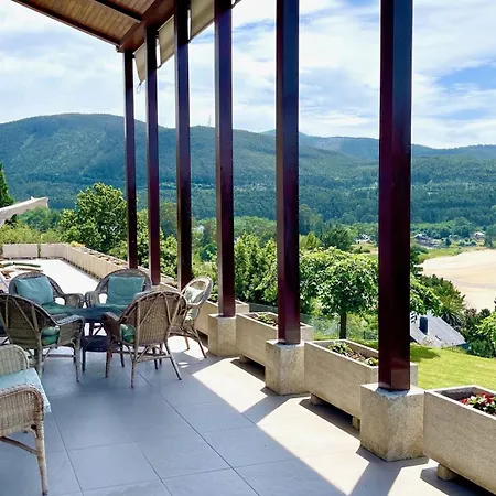 The Cliffs - A Pedrinha ビベイロ