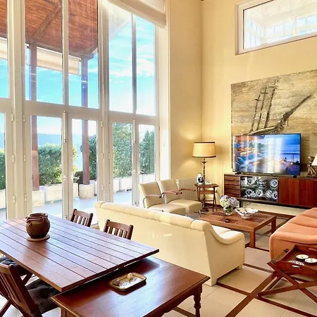 The Cliffs - A Pedrinha ビベイロ