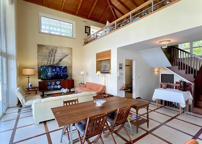 The Cliffs - A Pedrinha