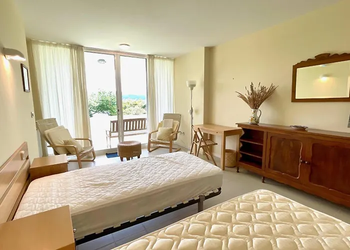 The Cliffs - A Pedrinha *