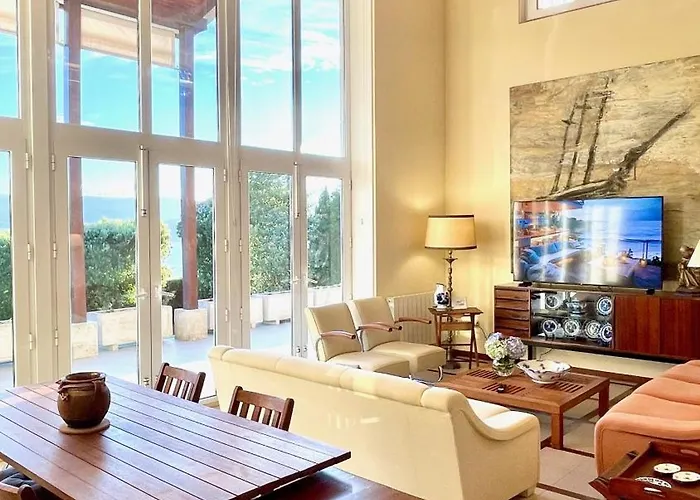 The Cliffs - A Pedrinha Вивейро